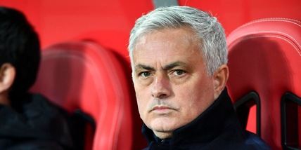 Salisburgo-Roma, Mourinho furioso: "É ingiusto". Sull'infortunio di Dybala...