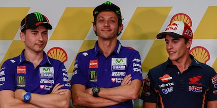 MotoGP, veleno Marquez su Rossi: Valencia 2015 e Lorenzo, l'incredibile dichiarazione