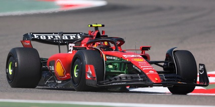 F1, day-1 test Bahrain: Verstappen precede la Ferrari di Sainz al mattino