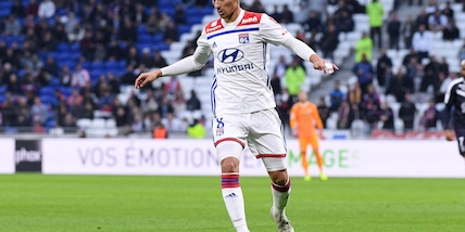 RMC Sport: "La Juve punta Aouar, il Lione chiede 50 milioni di euro"