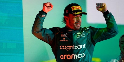 F1, Alonso sul podio in Bahrain a 41 anni: "Straordinari, c'è entusiasmo"