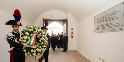 Un minuto di silenzio in onore delle vittime di Cutro