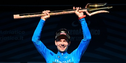 Ciclismo, Roglic vince la Tirreno-Adriatico. Ultima tappa a Philipsen