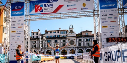 La 21ª Gruppo Bossoni Brescia Art Marathon parla bresciano con Davide Angilella ed Eva Grisoni