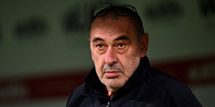 Sarri show: "Napoli come la Juve, calendario folle, io dinosauro"