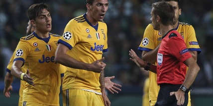 Juve-Ajax, arbitra Turpin: un precedente con i bianconeri