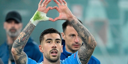 La Lazio stende la Roma: super Zaccagni, Sarri secondo!