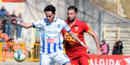 Catanzaro-Pescara pari e spettacolo. Entella e Cesena vincono e accorciano