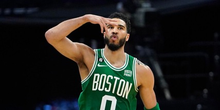 Nba, Tatum e Brown show: Boston travolge Milwaukee. Denver ko