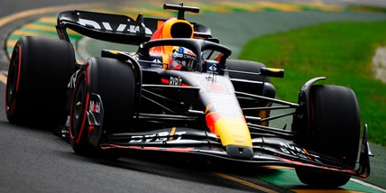 F1 Australia qualifiche, Ferrari lontane: pole Verstappen, exploit Mercedes