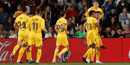 Liga, poker Barcellona contro l’Elche: Xavi a +15 sul Real Madrid