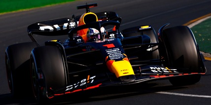 F1, Gp Australia: vince Verstappen, Sainz 12° dopo penalità, out Leclerc. Gara con tre bandiere rosse!