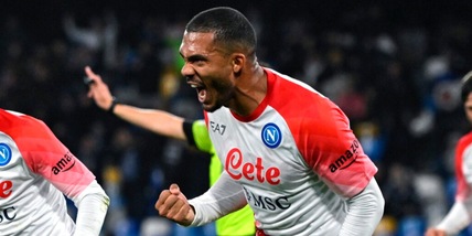 Napoli, ufficiale il rinnovo di Juan Jesus: "Qui mi sento a casa"
