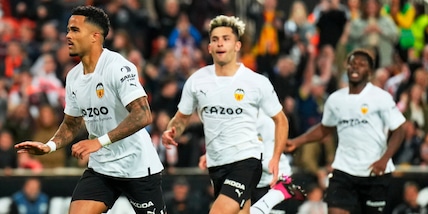 Kluivert salva il Valencia: 1-1 con il Rayo Vallecano