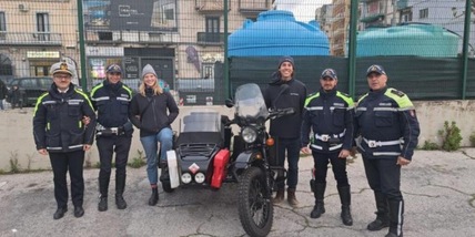 Sposini americani in vacanza in Italia, ma a Bari gli rubano il sidecar