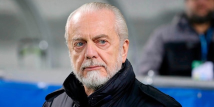 De Laurentiis e gli ultrà Napoli, la foto virale: incontro e pace fatta