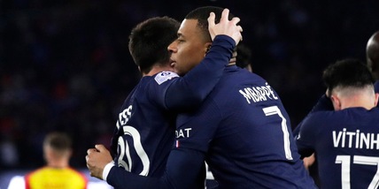 Mbappé-Messi show: il Paris Saint-Germain domina il Lens