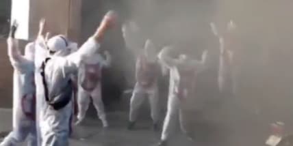 Argentina: il banderazo del Racing è davanti... alla sede dell'Independiente!