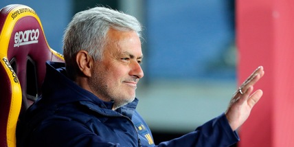 Mourinho, conferenza Roma-Feyenoord: "Dybala non so se giocherà"