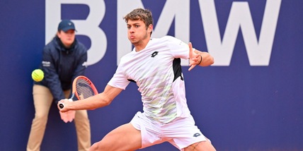 Tennis, Cobolli super a Monaco: ai quarti per la prima volta. Sonego ko