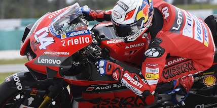 MotoGp, Dovizioso: "Grazie ai dottori, sarò pronto per il mondiale"
