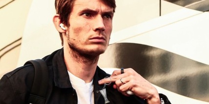 Bufera De Roon, dito medio e sfottò social dopo Atalanta-Roma