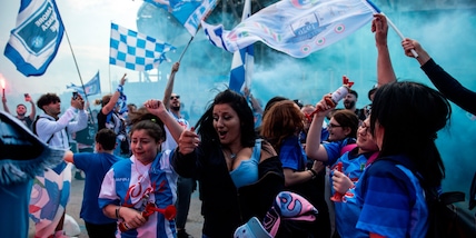 Napoli, festa scudetto in diretta: tutti gli aggiornamenti in tempo reale