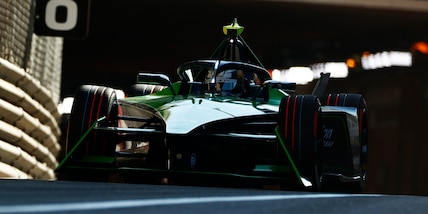 ePrix Monaco, vince Cassidy: Evans e Dennis sul podio