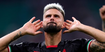 Milan, Giroud: "Potevo essere all'Inter, ma grazie a Dio sono rossonero"