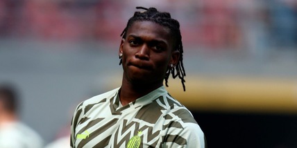 Milan, rifinitura con vista Inter: Leao in campo, si prepara così