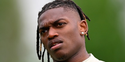 Milan-Inter, Leao in ritiro coi compagni: Pioli conserva i dubbi