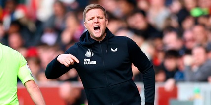 Leeds-Newcastle, Howe aggredito da un tifoso: Daspo a vita