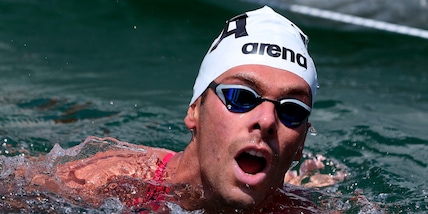 Nuoto, Paltrinieri sesto nella 10 km a Golfo Aranci: "Soffro l'acqua fredda"