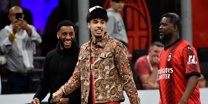 Milan, la stella Nba LaMelo Ball al Meazza per l'addio di Ibrahimovic