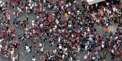 Fiorentina-West Ham, scontri a Praga: fermati 16 ultrà viola