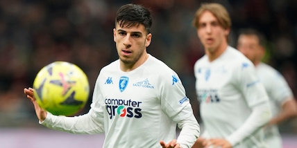 Parisi scatta per la fascia sinistra della Juventus