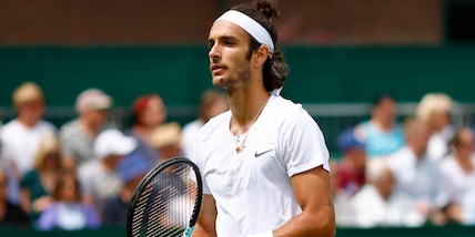 Tennis, Musetti vince all'esordio a Wimbledon: battuto Varillas in tre set