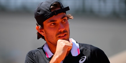 Tennis, Atp Karlsruhe: Zeppieri vola ai quarti di finale