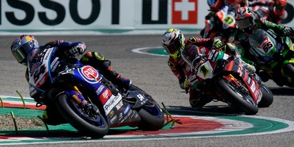 Superbike Imola: Bautista cade in gara 2, vince Toprak davanti a Bassani