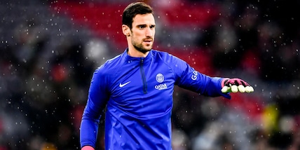 Sergio Rico, prima foto dopo il terribile incidente a cavallo