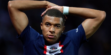 “Mbappé blocca il mercato Psg: ultimatum Al-Khelaifi, Vlahovic in attesa”