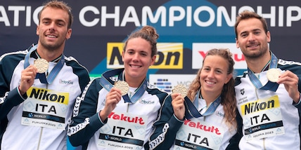 Mondiali nuoto, Paltrinieri e il primo oro: un'Italia mai vista