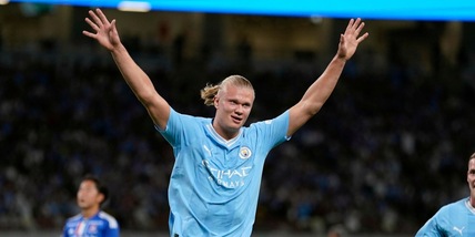 City, Haaland subito in forma: doppietta contro Yokohama