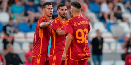 Osimhen e Dybala show, Napoli e Roma vincono con il poker