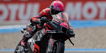 Silverstone MotoGP, gigante Espargaro: beffa Bagnaia all'ultimo giro!