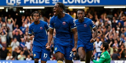 Chelsea-Liverpool, gol ed emozioni. Tottenham, dopo Kane parte con un pari