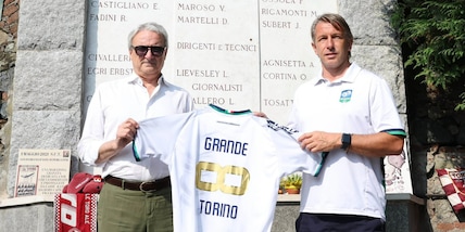 Grande Torino, Feralpisalò a Superga per rendere omaggio agli Invincibili