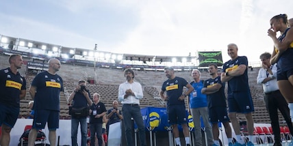Europei Femminili: il Sindaco Tommasi in 'campo' con le azzurre