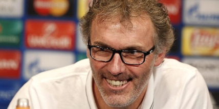 Il Lione è in difficoltà, Blanc è autoironico: "Cambiamo allenatore"