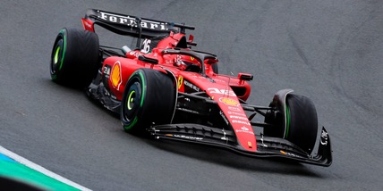 Ferrari, incubo Leclerc in Olanda: ritiro. Sainz 5°, vince Verstappen